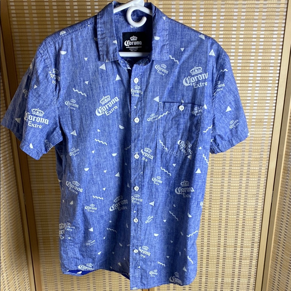 🔷Corona Extra Men’s Button Up Shirt Size Medium
